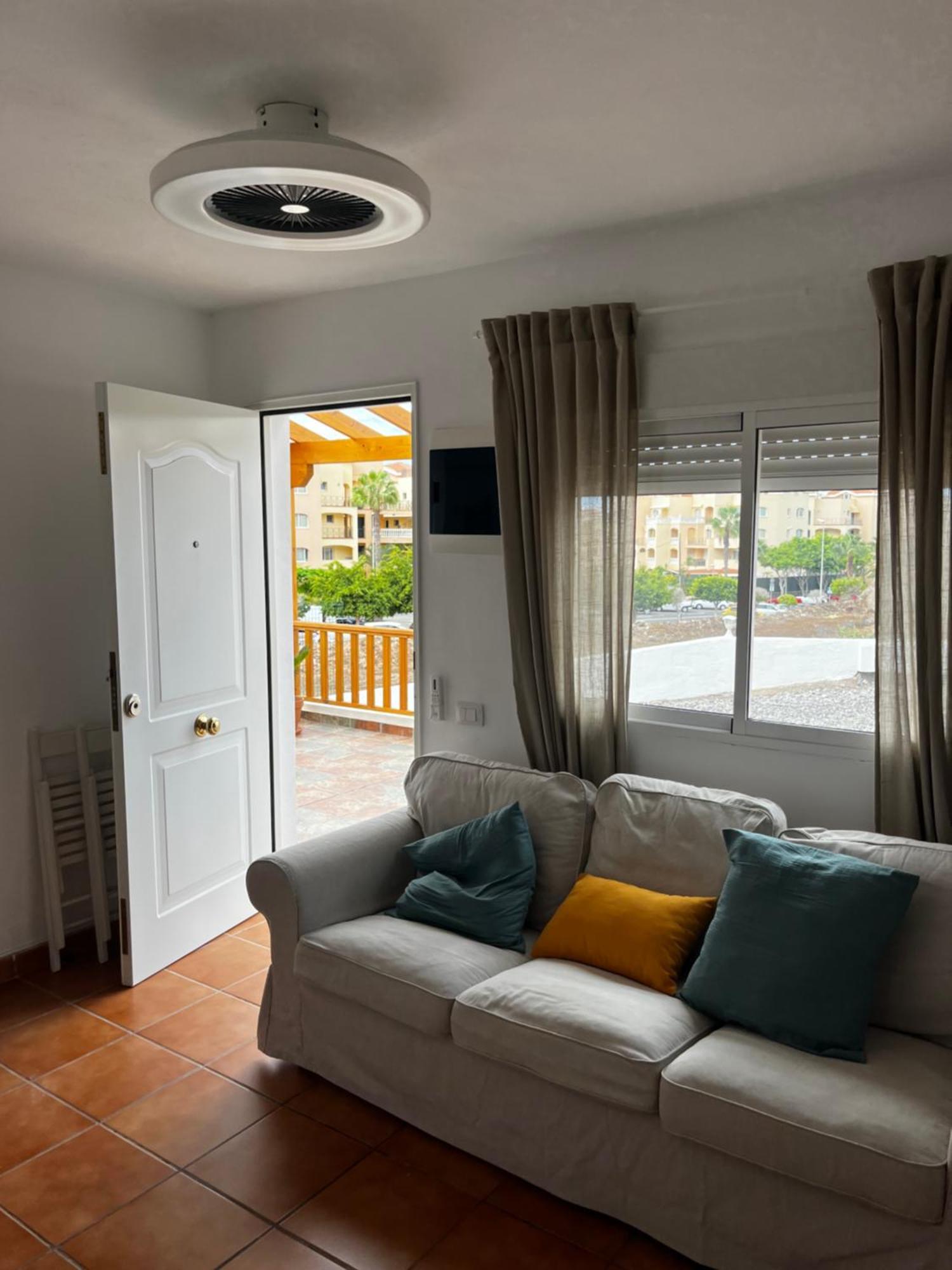2 Bedroom Apartments Los Cristianos Beach Tenerife Tamaragua 阿罗纳 外观 照片